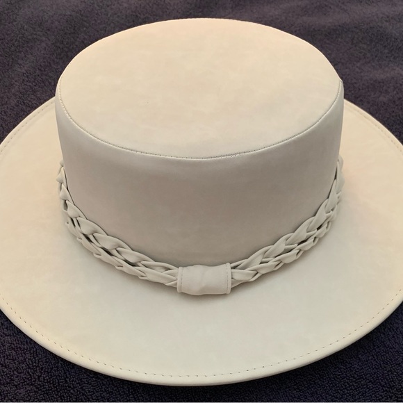 Boater hat. The color is Ivory - Off White. - Picture 5 of 5